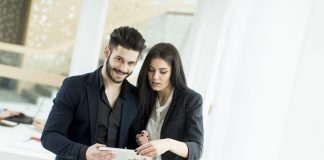 Mobbing am Arbeitsplatz – und dann die Kündigung? So holst du dein Recht zurück