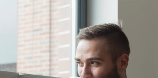 Wenn Schulden dich erdrücken – Der Ausweg über die Privatinsolvenz, was du wissen musst