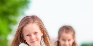 KI im Elternalltag – So unterstützt dich Technik bei Schule, Hausaufgaben & Freizeitplanung